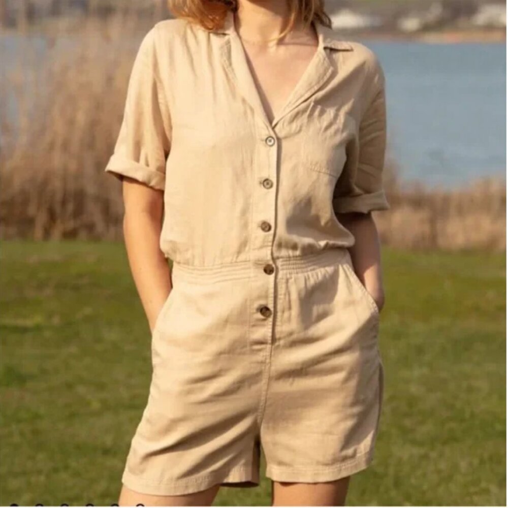FAHERTY Arlie Day romper in Summer Sand tan